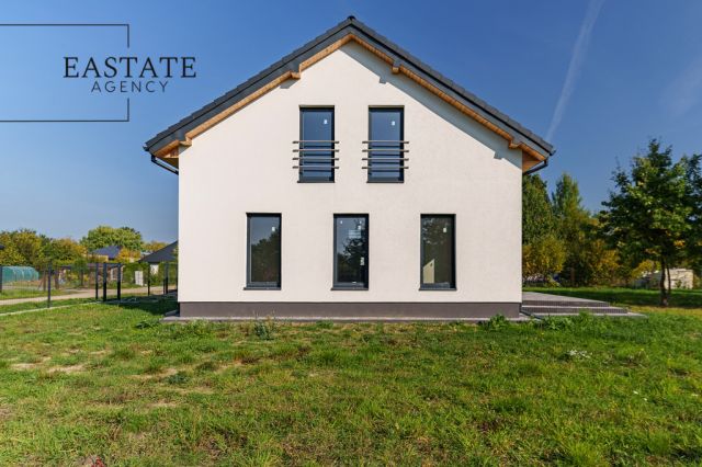 dom wolnostojący, 6 pokoi Desno. Zdjęcie 16