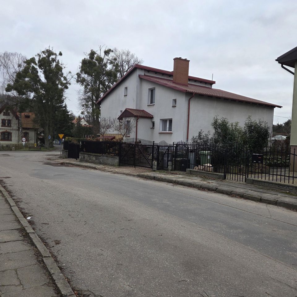 dom wolnostojący, 6 pokoi Dzierzgoń, ul. Krzywa. Zdjęcie 1