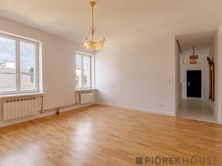 Mieszkanie 3-pokojowe Warszawa Śródmieście, ul. Chmielna. Zdjęcie 1
