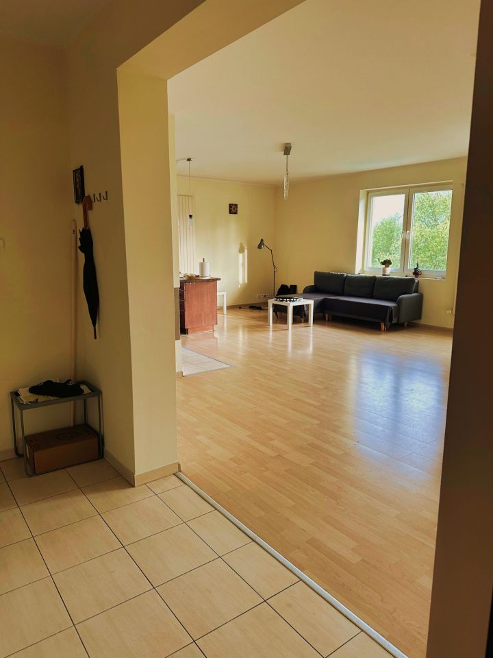 Mieszkanie 3-pokojowe Poznań Chartowo. Zdjęcie 3