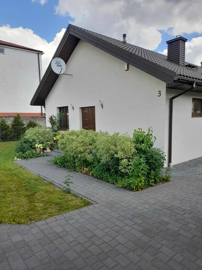 dom wolnostojący, 3 pokoje Nowe Miasto. Zdjęcie 3