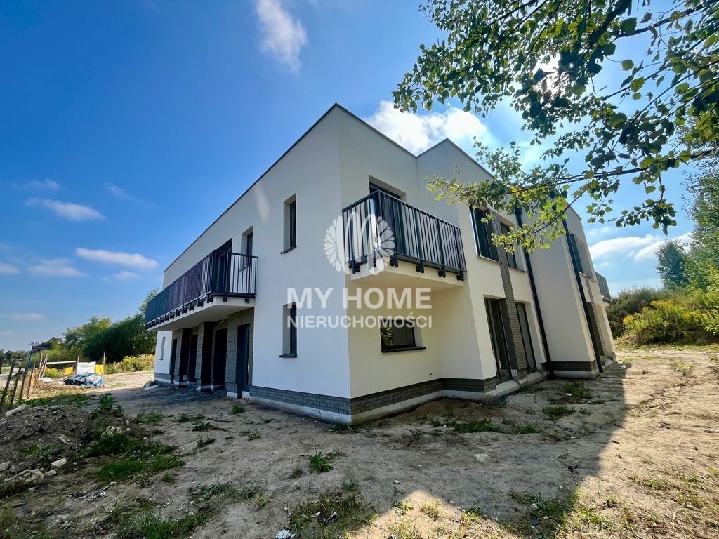 dom szeregowy, 5 pokoi Chrzanów Mały. Zdjęcie 1