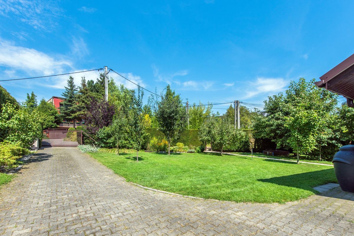 dom wolnostojący, 4 pokoje Wieliczka, ul. Różana. Zdjęcie 2