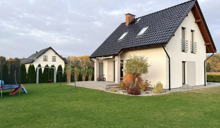 dom wolnostojący, 4 pokoje Trutnowy, ul. Ziemiańska