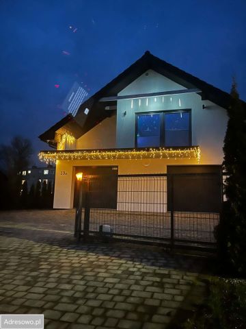 dom wolnostojący, 5 pokoi Żoruchowo. Zdjęcie 1