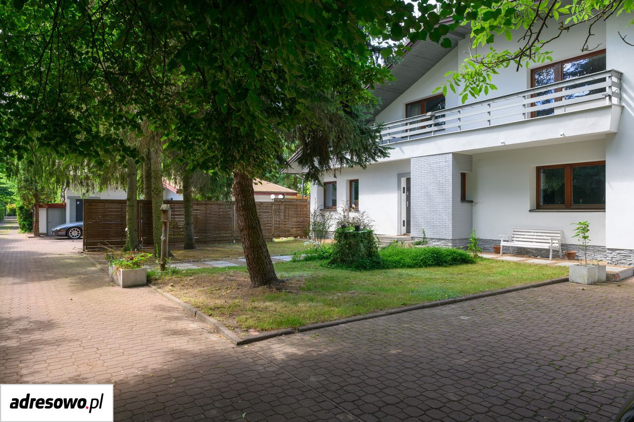 dom wolnostojący, 6 pokoi Bielawa, ul. Lipowa. Zdjęcie 2