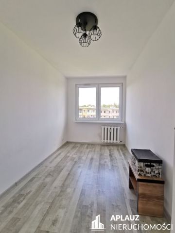 Mieszkanie 3-pokojowe Jelenia Góra Cieplice Śląskie-Zdrój, ul. Wita Stwosza. Zdjęcie 2