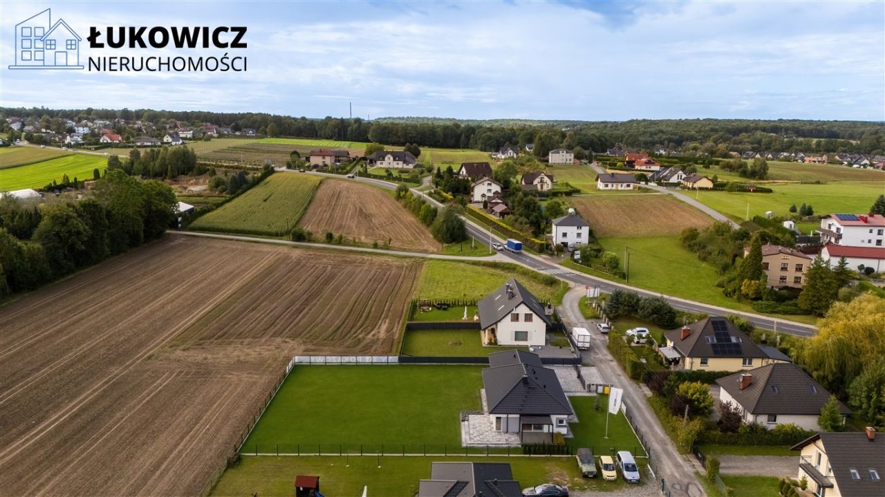 dom wolnostojący, 4 pokoje Pisarzowice. Zdjęcie 32