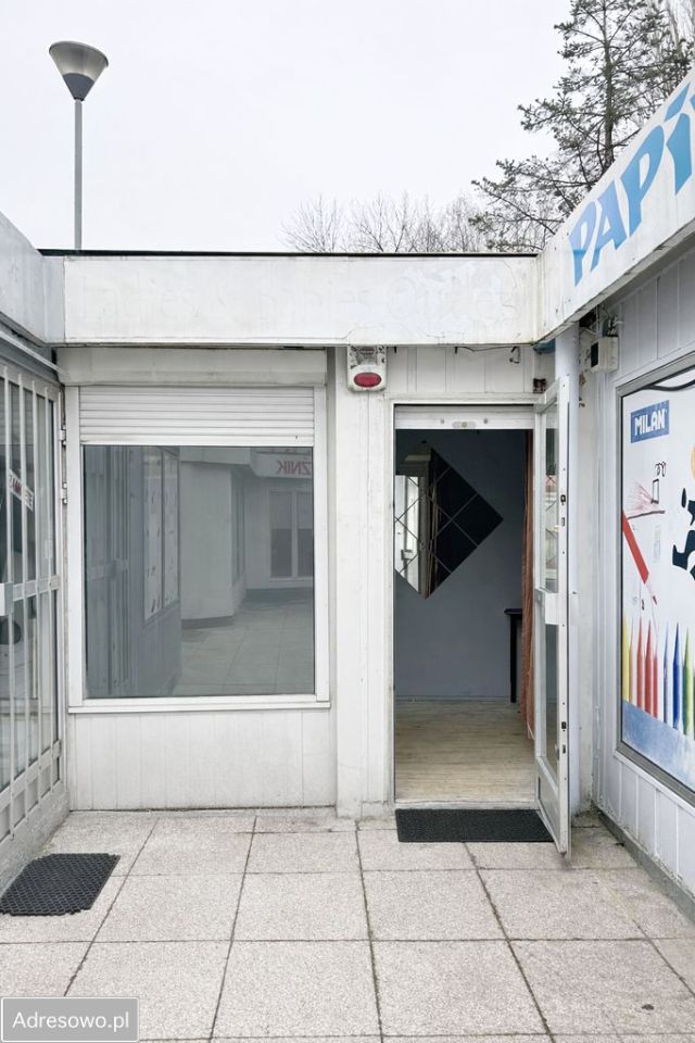 Lokal Gdynia Karwiny, ul. Korzenna. Zdjęcie 1