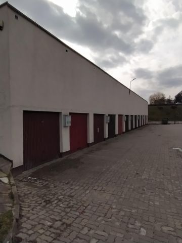 Garaż/miejsce parkingowe Gdynia Karwiny, ul. Konstantego Ildefonsa Gałczyńskiego. Zdjęcie 1