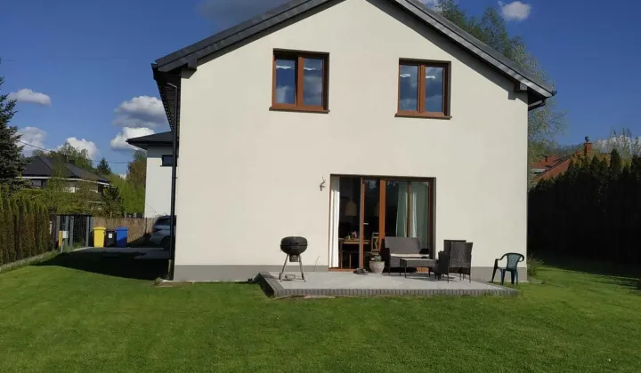 dom wolnostojący, 6 pokoi Łazy