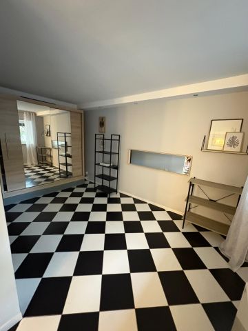 Mieszkanie 1-pokojowe Poznań Wilda, ul. Hutnicza. Zdjęcie 1