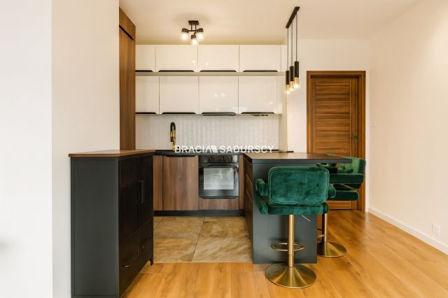 Mieszkanie 4-pokojowe Kraków Podgórze, ul. Stanisława Klimeckiego. Zdjęcie 8