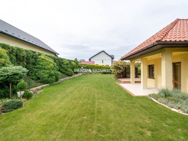 dom wolnostojący, 6 pokoi Sułków. Zdjęcie 27