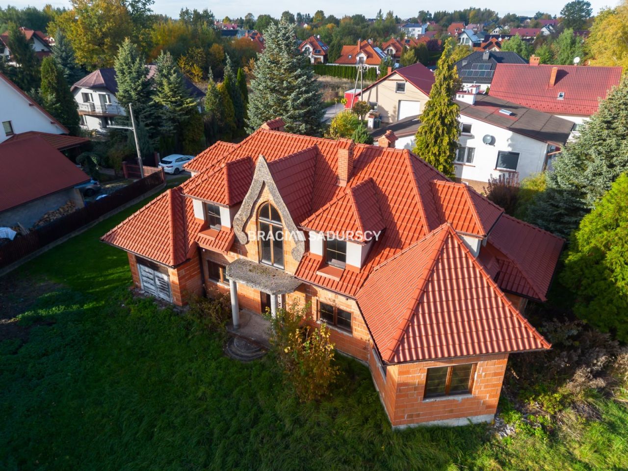 dom wolnostojący, 7 pokoi Śledziejowice. Zdjęcie 30