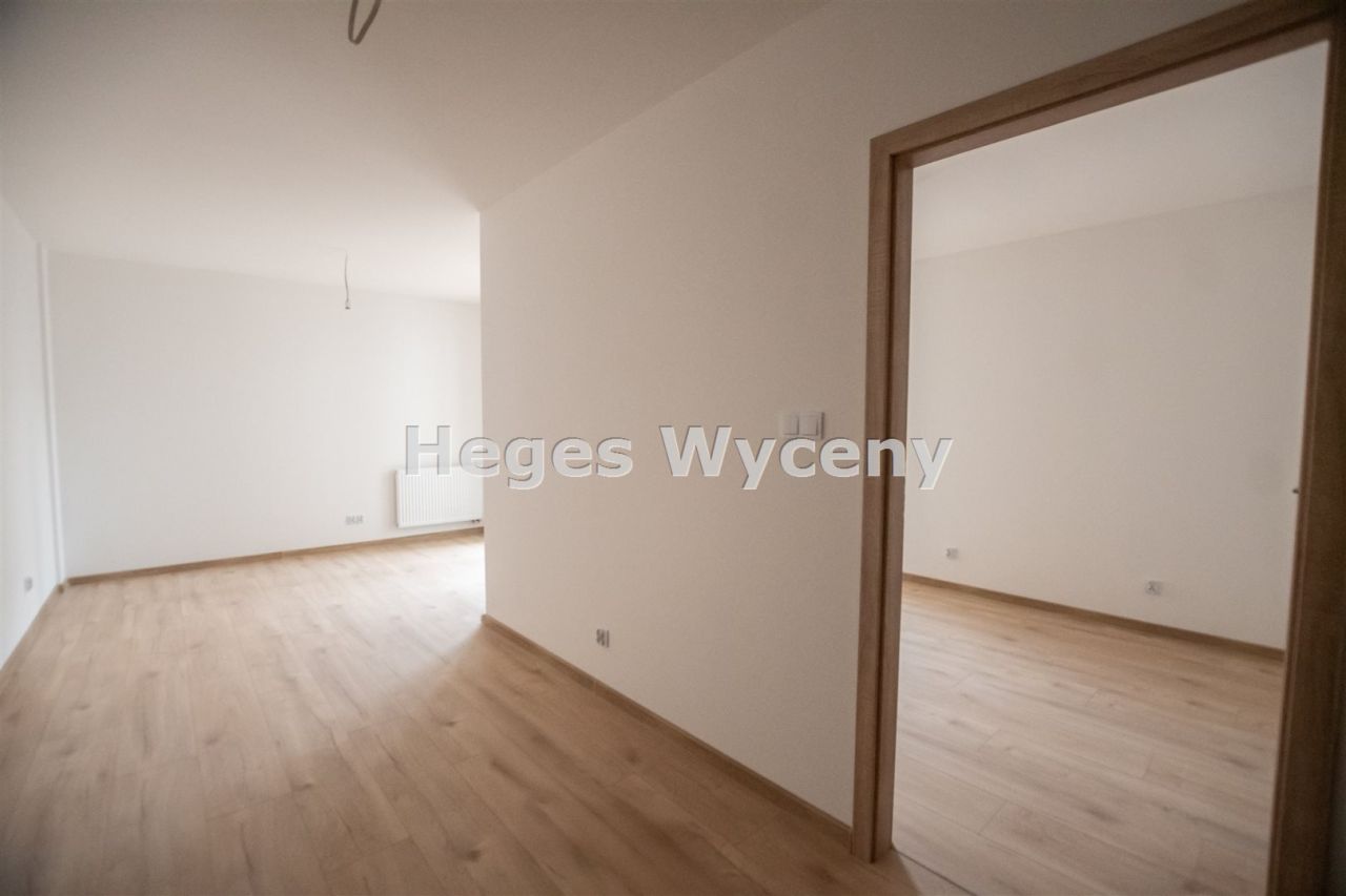 Mieszkanie 2-pokojowe Legnica. Zdjęcie 2