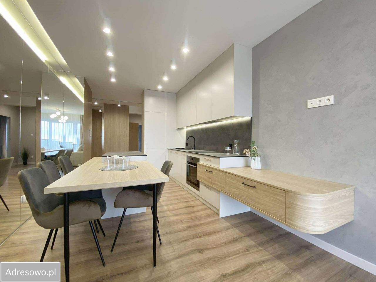 Mieszkanie 4-pokojowe Kielce Czarnów Rządowy. Zdjęcie 2