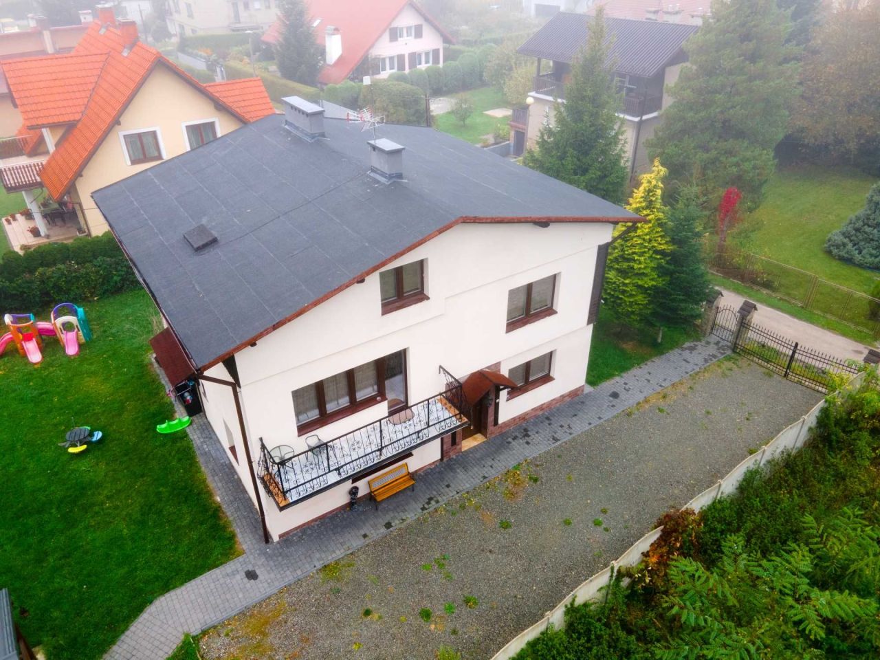 dom wolnostojący, 8 pokoi Ustroń Centrum, ul. Miedziana. Zdjęcie 4