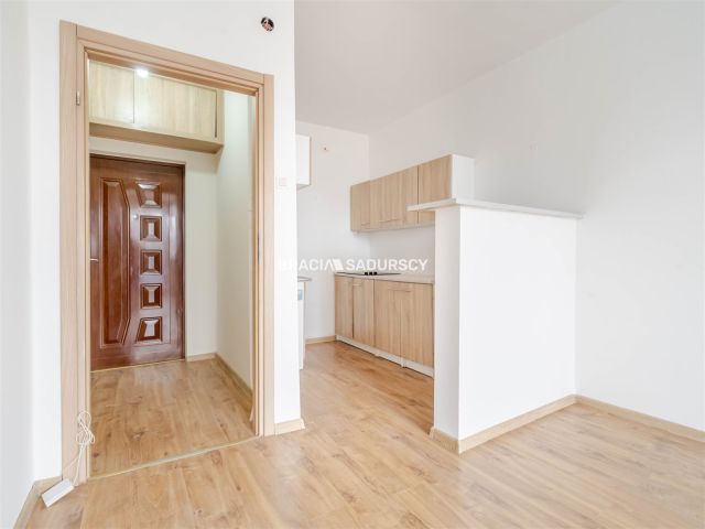 Mieszkanie 2-pokojowe Kraków Nowa Huta, os. Kolorowe. Zdjęcie 6