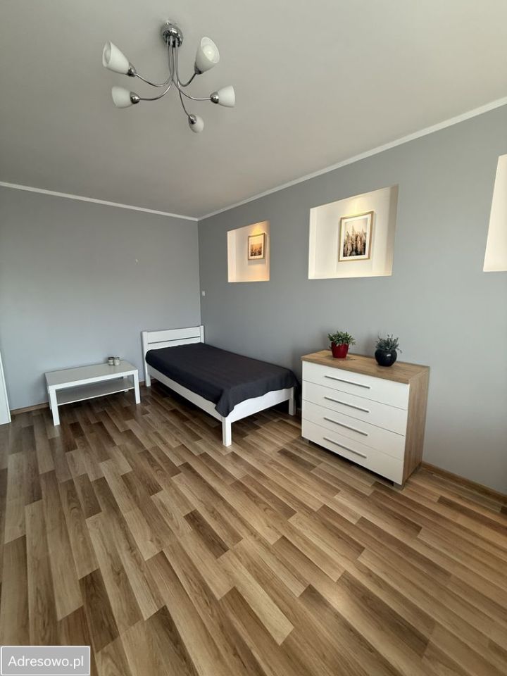 Mieszkanie 3-pokojowe Toruń Chełmińskie Przedmieście, ul. Konstantego Ildefonsa Gałczyńskiego. Zdjęcie 8