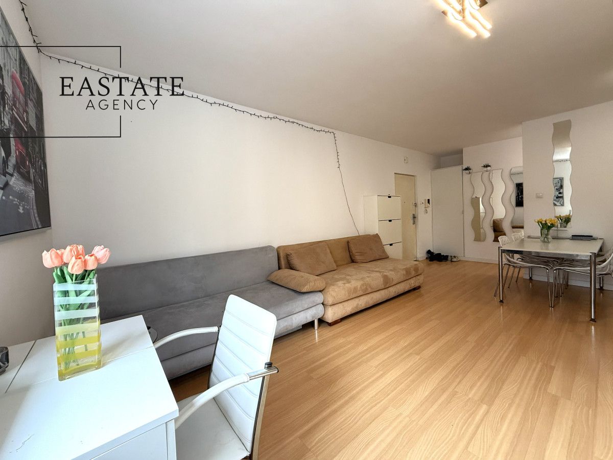 Mieszkanie 4-pokojowe Warszawa Śródmieście, al. 3 Maja. Zdjęcie 4