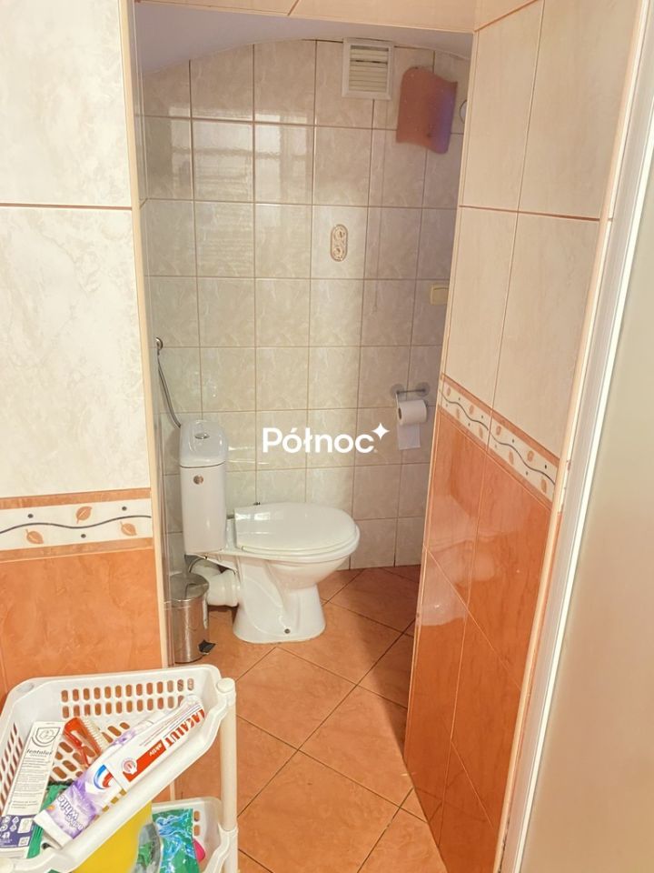 dom wolnostojący, 7 pokoi Tomisław. Zdjęcie 17