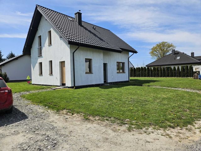 dom wolnostojący Bestwinka, ul. Sportowa. Zdjęcie 1