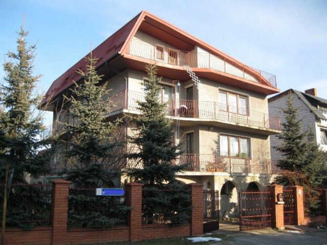 dom wolnostojący, 8 pokoi Skarżysko-Kamienna. Zdjęcie 1