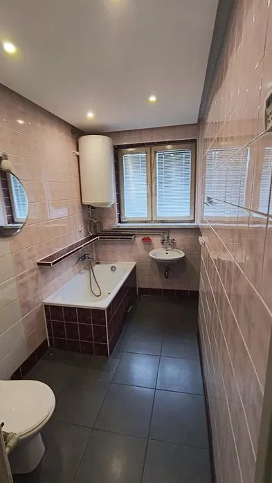 dom wolnostojący, 4 pokoje Łapanów. Zdjęcie 2