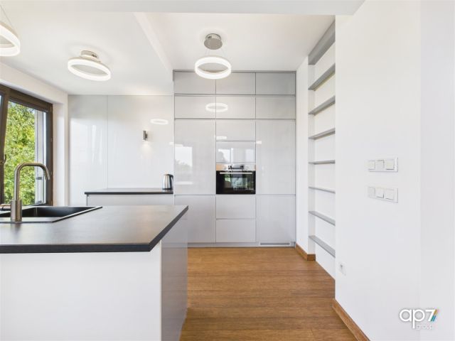 Mieszkanie 3-pokojowe Kraków Podgórze. Zdjęcie 1