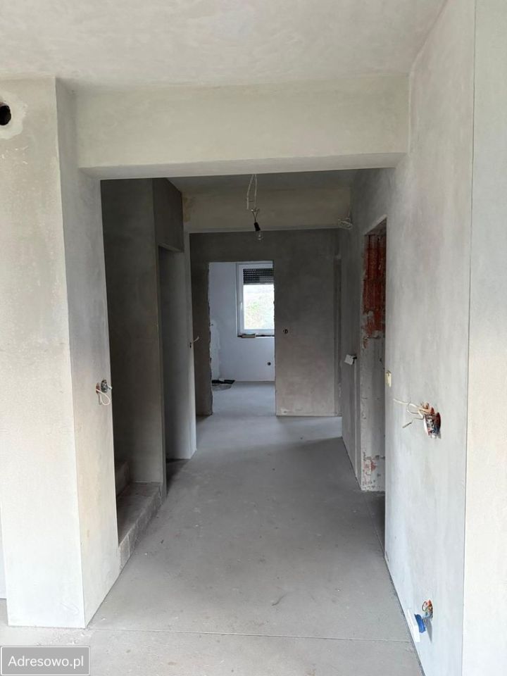 dom wolnostojący, 8 pokoi Ługi-Radły, ul. Szkolna. Zdjęcie 3