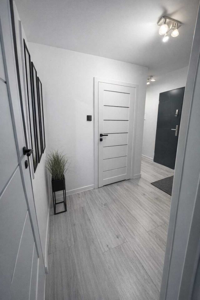 Mieszkanie 3-pokojowe Leśna. Zdjęcie 2