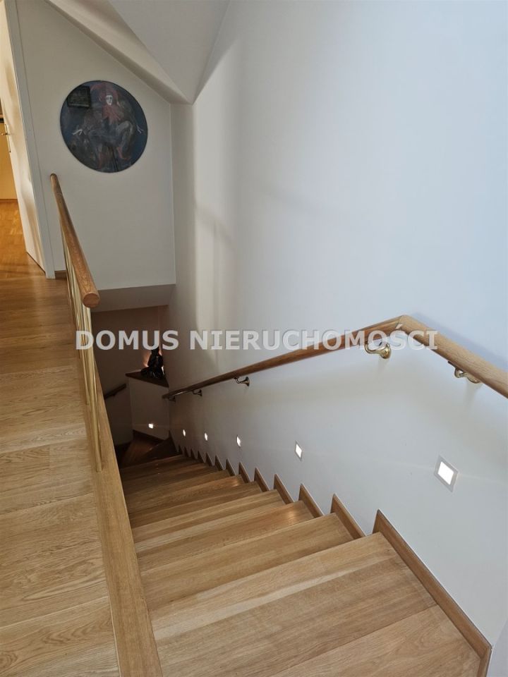 dom wolnostojący, 10 pokoi Ewcin. Zdjęcie 22