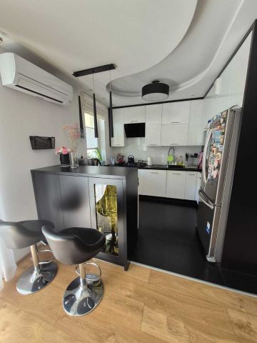 Mieszkanie 3-pokojowe Turka. Zdjęcie 1