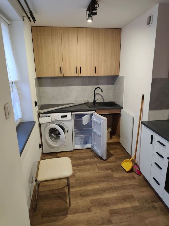 Mieszkanie 1-pokojowe Bełchatów. Zdjęcie 5