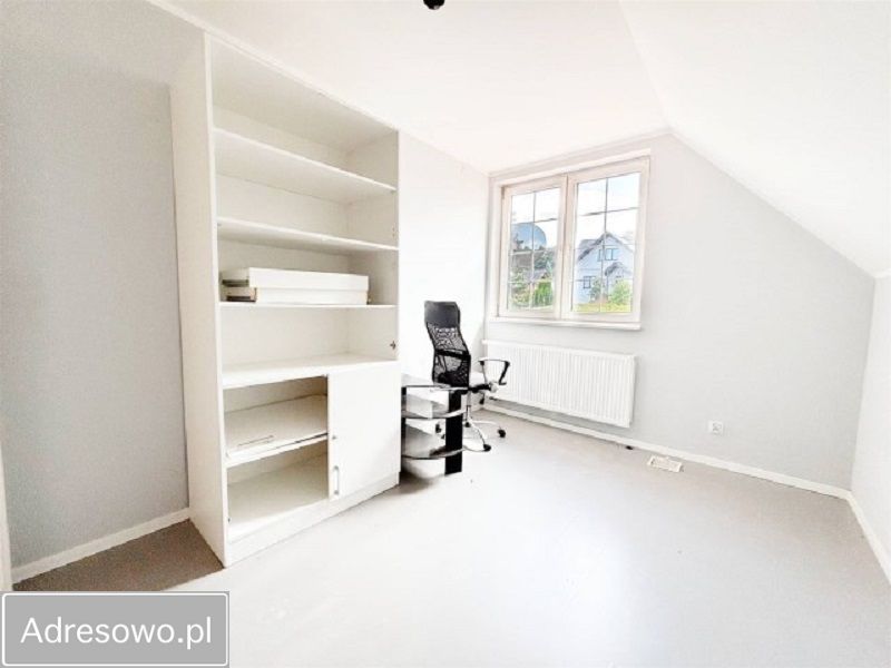 dom szeregowy, 4 pokoje Bielsko-Biała Hałcnów, ul. Rodzinna. Zdjęcie 2