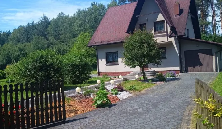 dom wolnostojący, 5 pokoi Strzebiń, ul. Dubielowska