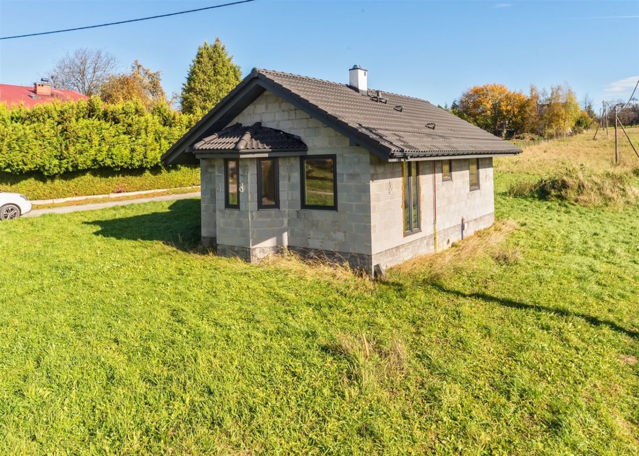 dom wolnostojący, 3 pokoje Łazy. Zdjęcie 2