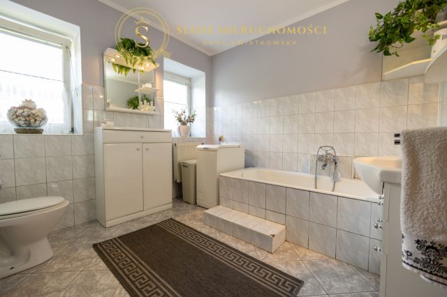 dworek, 5 pokoi Małowice. Zdjęcie 13