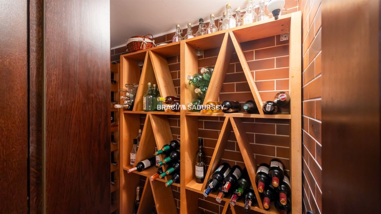 dworek, 8 pokoi Balin, ul. Gwardzistów. Zdjęcie 13