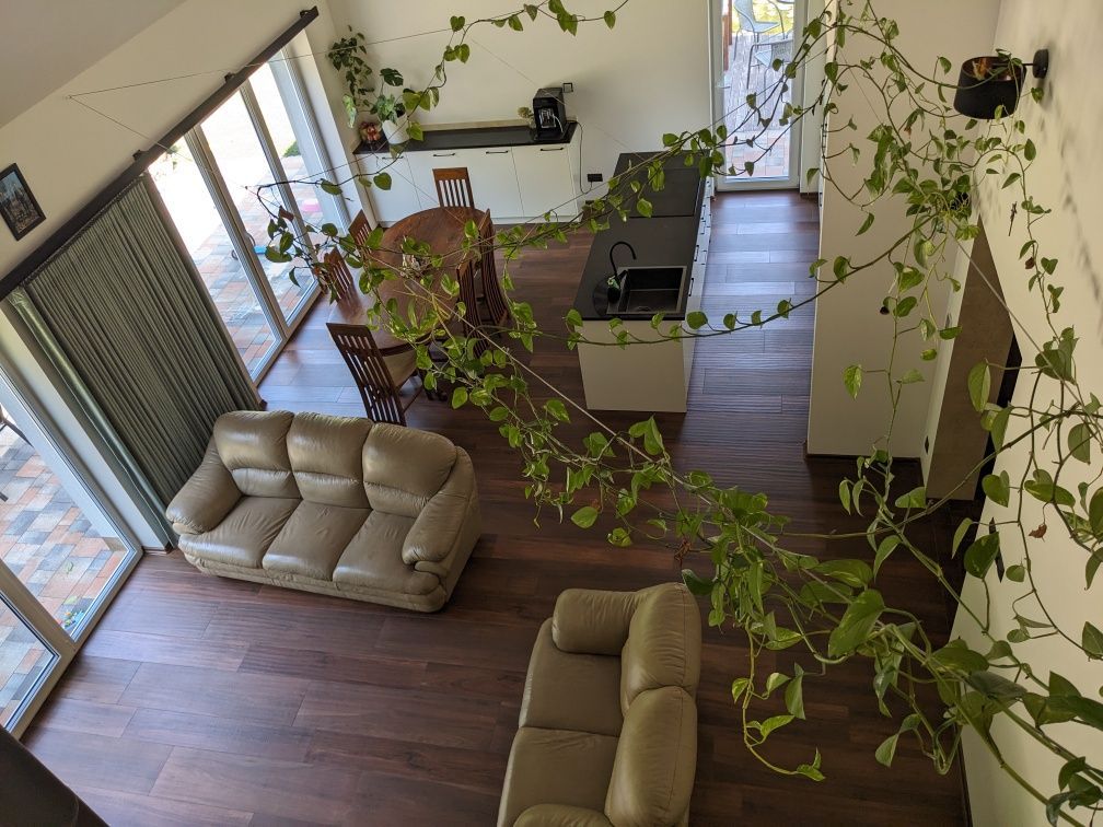 dom wolnostojący, 4 pokoje Oleśnica Mała. Zdjęcie 2