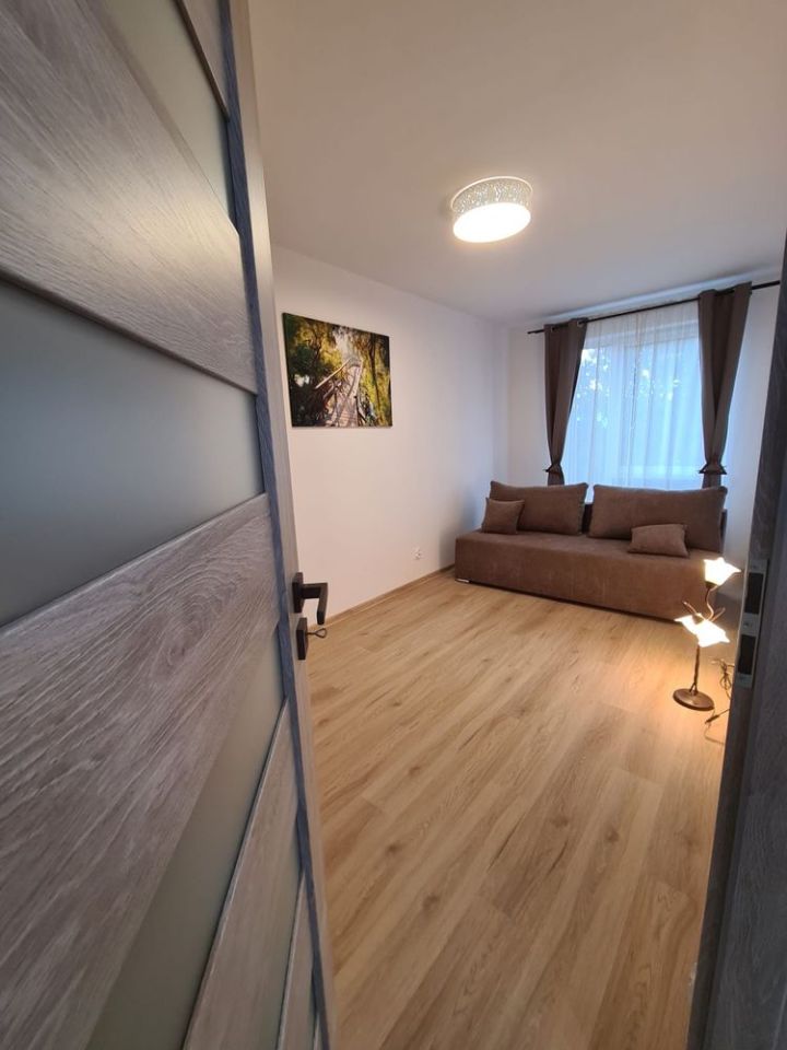 Mieszkanie 3-pokojowe Dzierżoniów, ul. Kolejowa. Zdjęcie 4