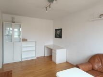 Mieszkanie 2-pokojowe Jelenia Góra Zabobrze, ul. Mieczysława Karłowicza. Zdjęcie 1