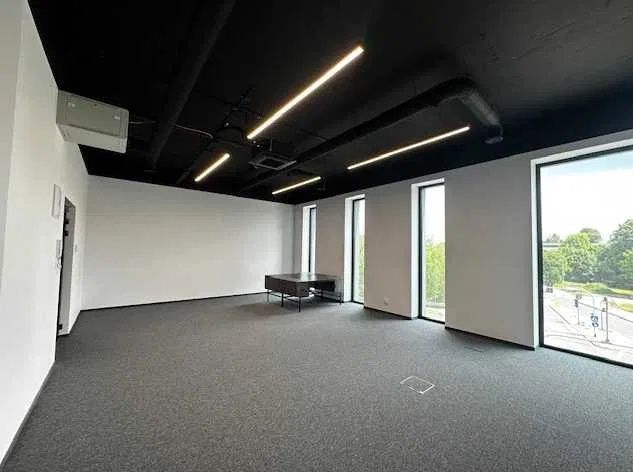 Biuro Katowice Wełnowiec, al. Wojciecha Korfantego. Zdjęcie 1