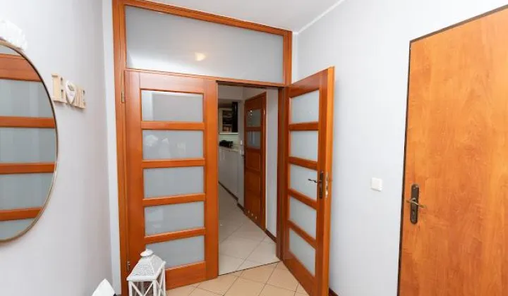 dom wolnostojący, 6 pokoi Czernica, ul. Mikołaja Reja