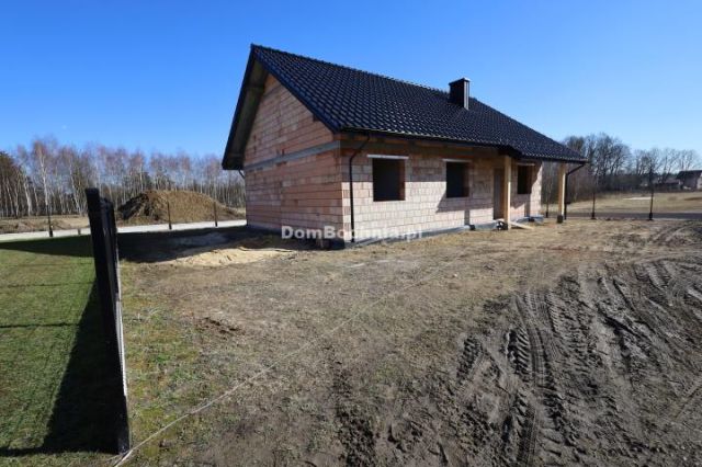 dom wolnostojący, 4 pokoje Dąbrówka. Zdjęcie 1