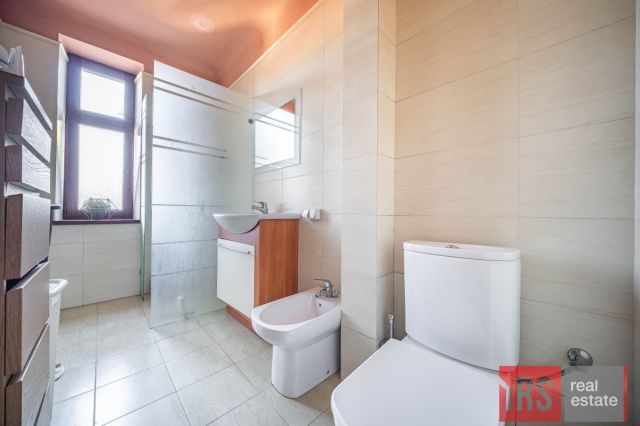 bliźniak, 12 pokoi Warszawa Włochy, ul. ks. Juliana Chrościckiego. Zdjęcie 12