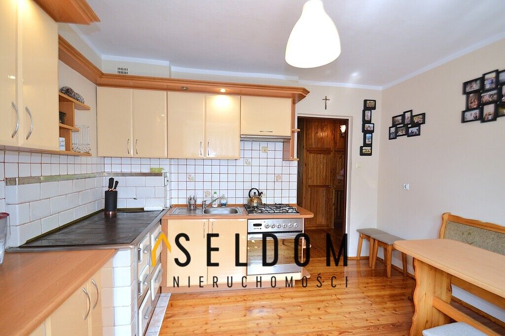 dom wolnostojący, 7 pokoi Domaszowice. Zdjęcie 16