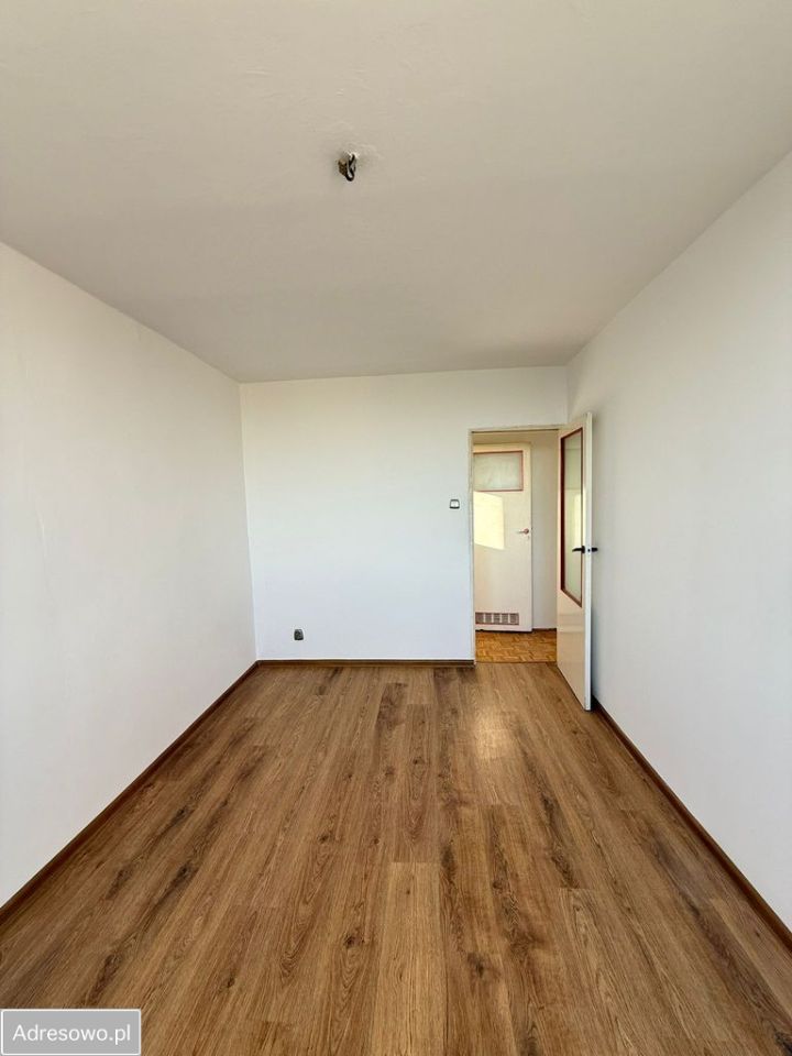 Mieszkanie 3-pokojowe Warszawa Włochy, ul. 1 Sierpnia. Zdjęcie 3