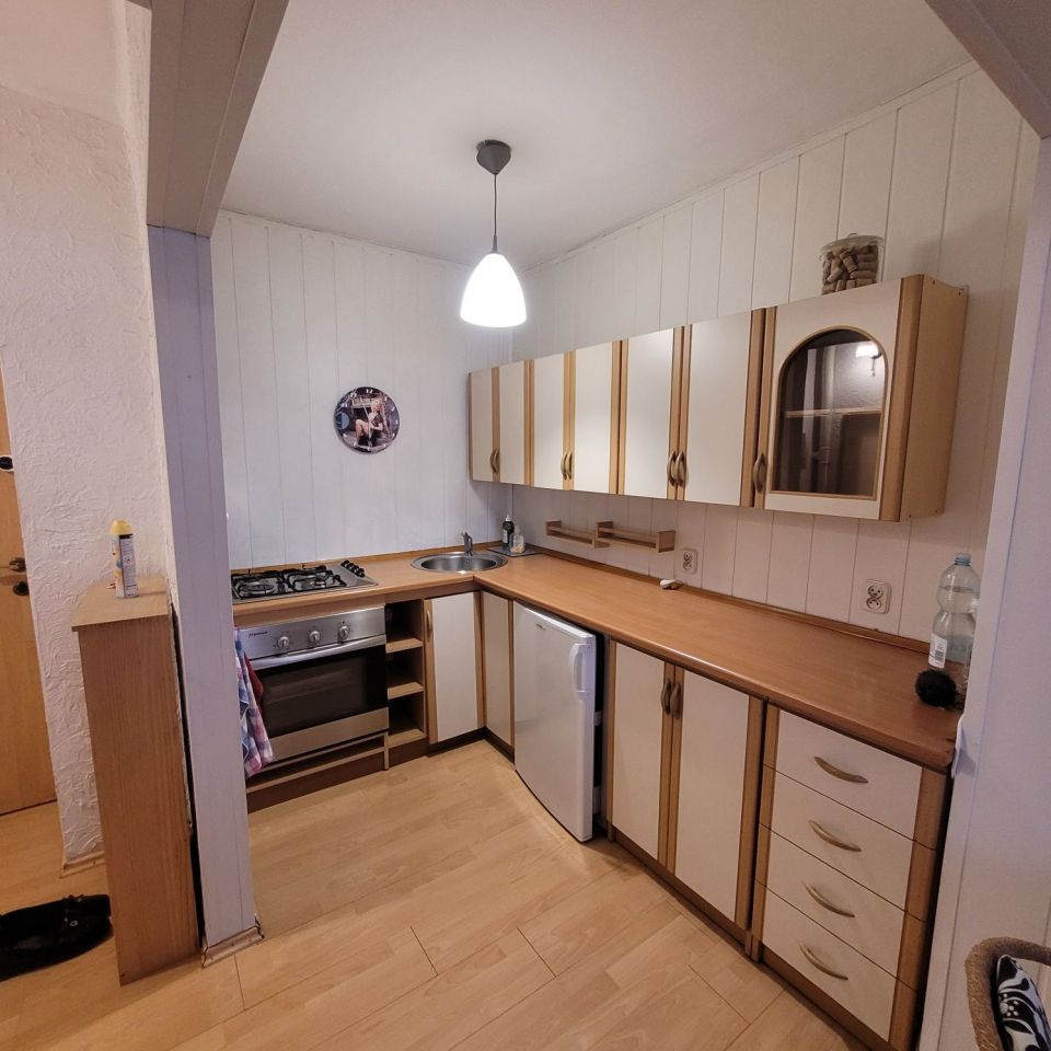 Mieszkanie 2-pokojowe Bytom, pl. Wojska Polskiego. Zdjęcie 2